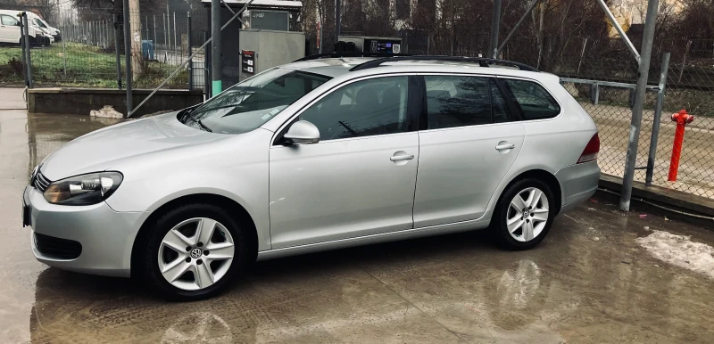 VW Golf 6 1.6 TDI, снимка 9 - Автомобили и джипове - 53419689