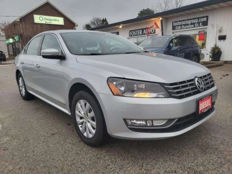 VW Passat * ACCIDENT FREE! TDI Trendline w/ Bluetooth * CARF