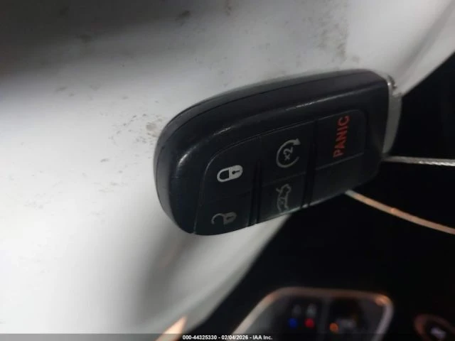 Dodge Challenger * 5.7* V8* 372HP* КОЖА* , снимка 14 - Автомобили и джипове - 53770152