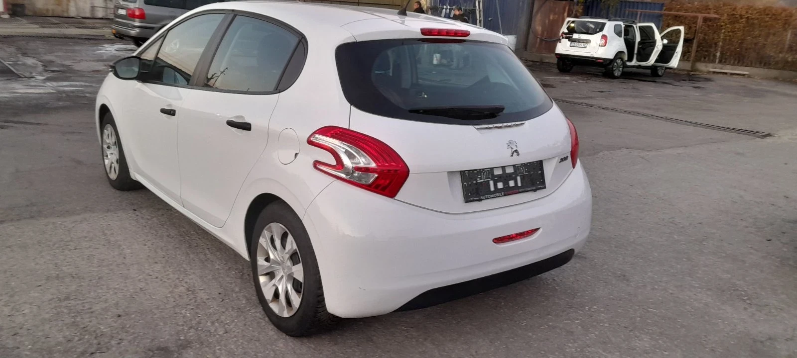 Peugeot 208 1.0vvt  - изображение 2