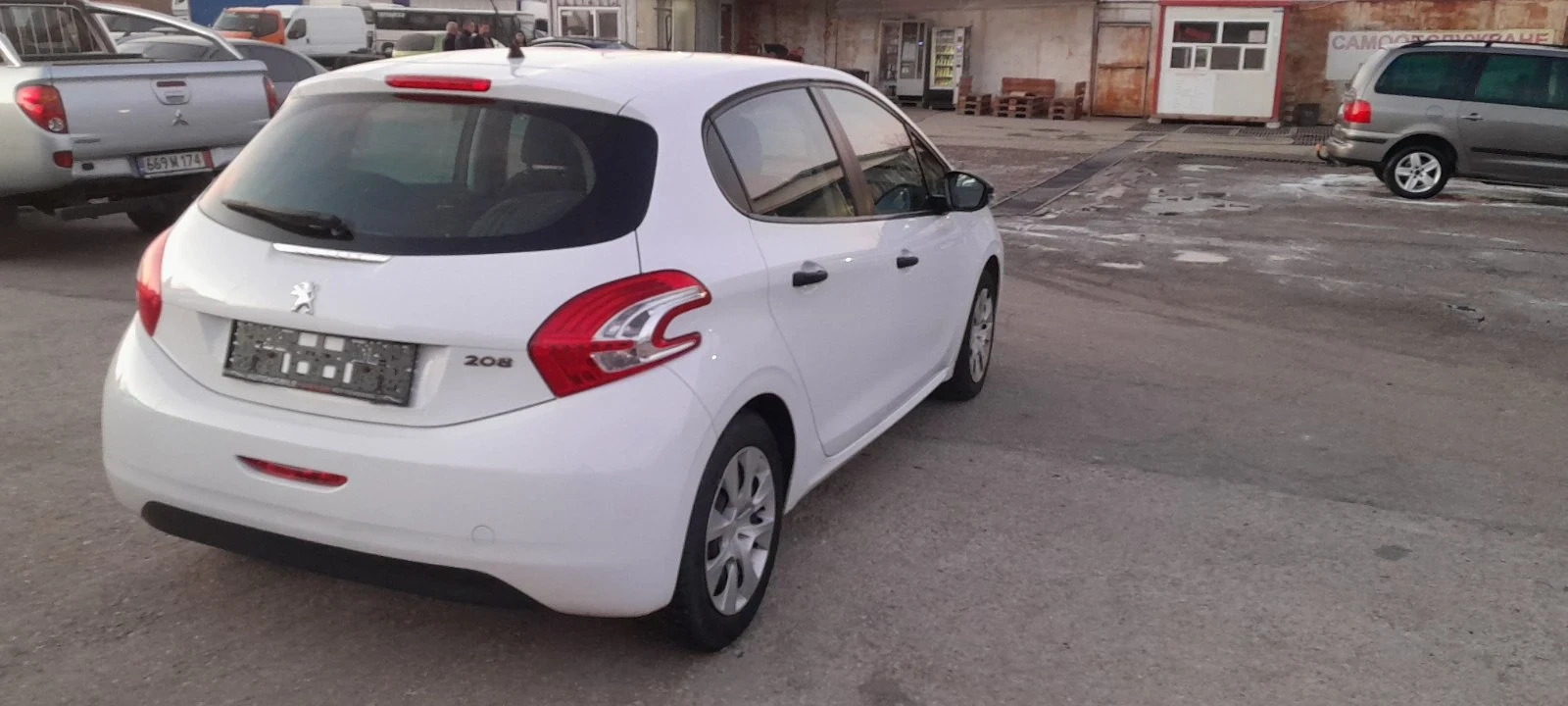 Peugeot 208 1.0vvt  - изображение 4