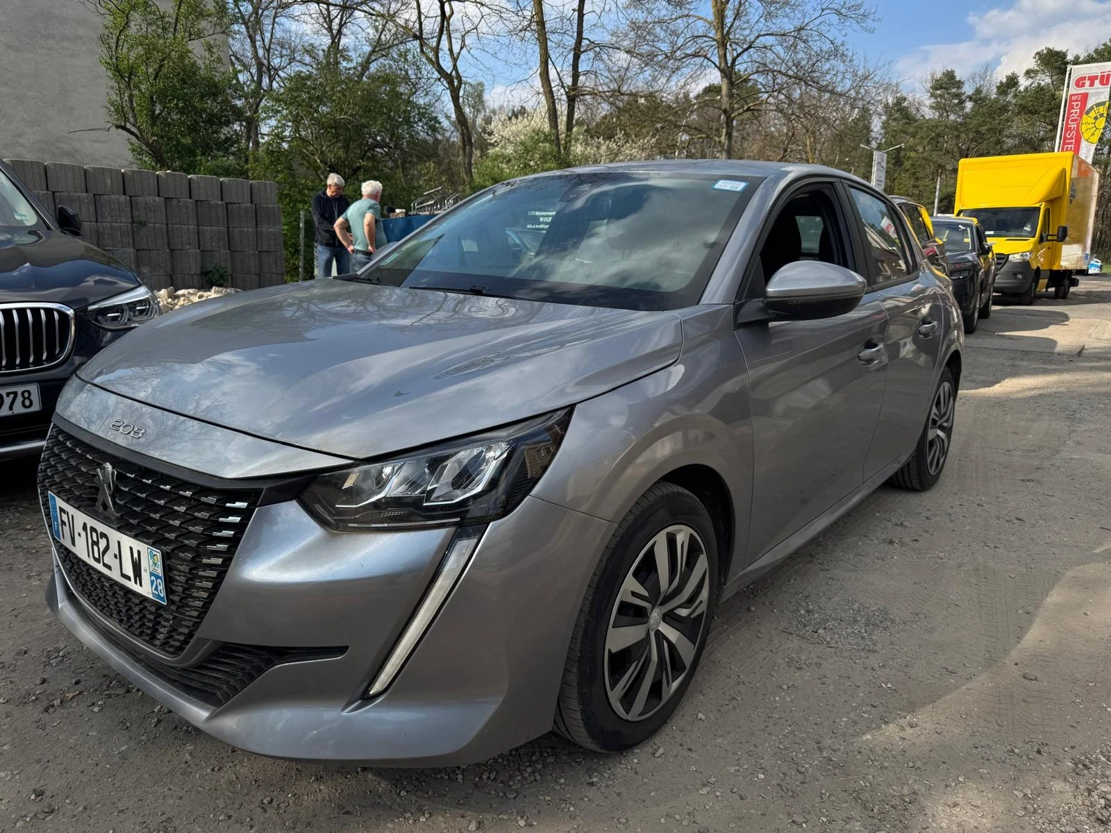 Peugeot 208 1.5 HDi - изображение 6