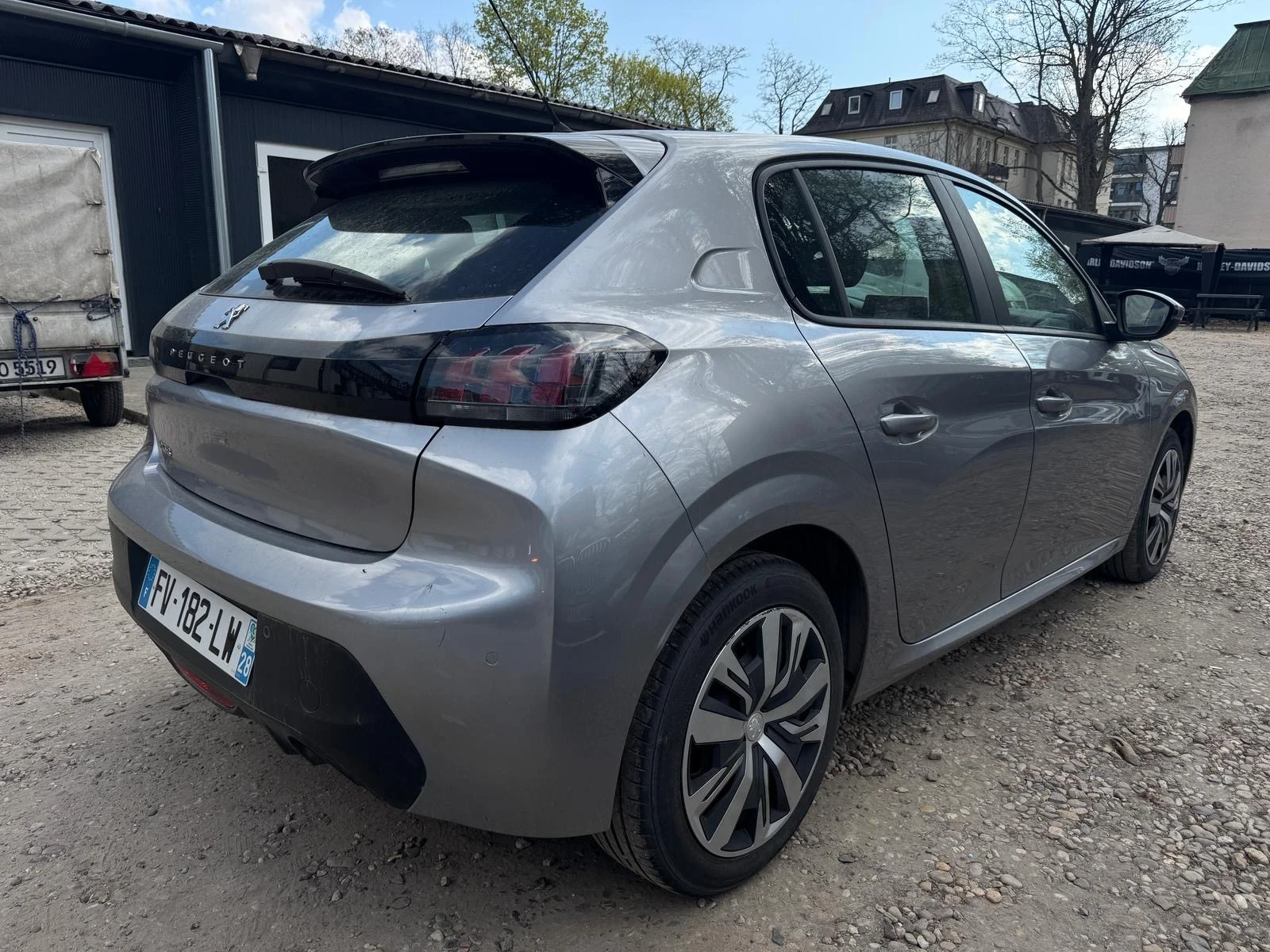 Peugeot 208 1.5 HDi - изображение 2