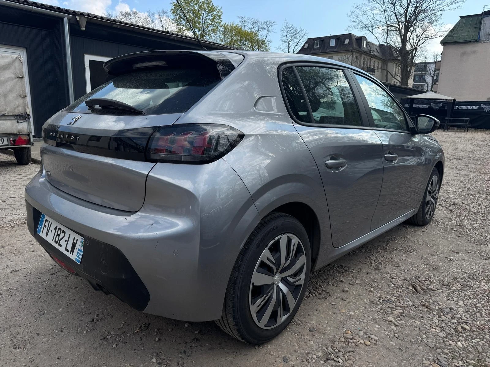 Peugeot 208 1.5 HDi - изображение 3