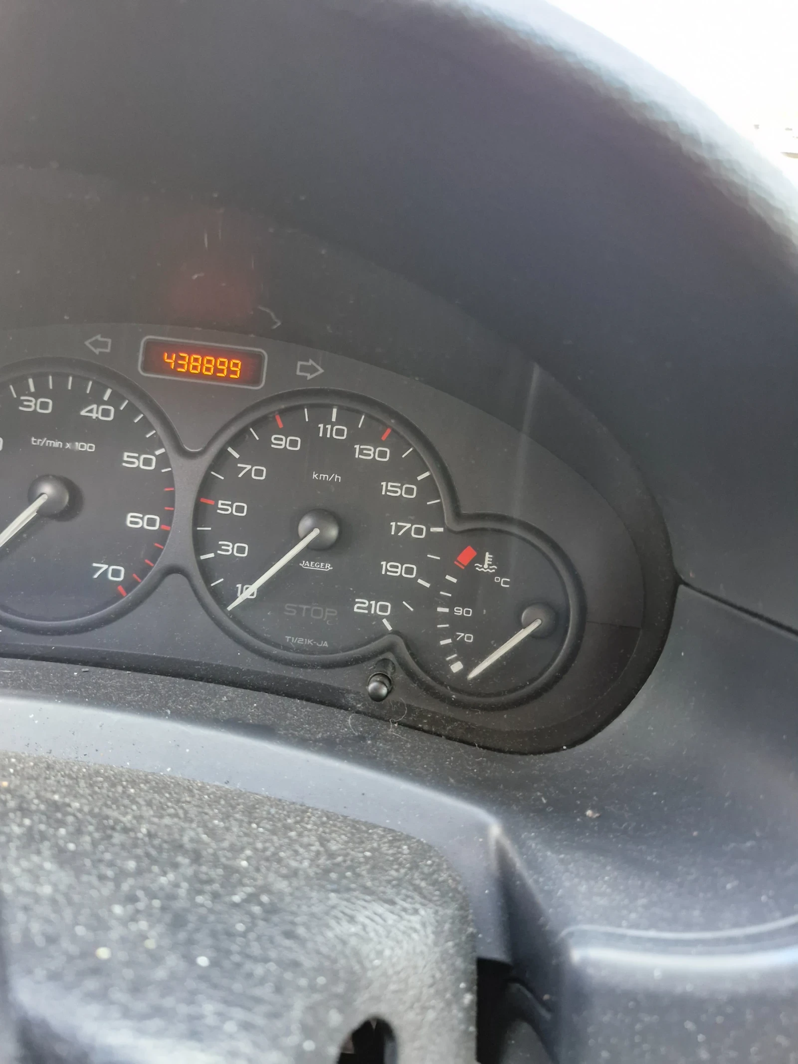 Peugeot Partner 1.6 HDI - изображение 6