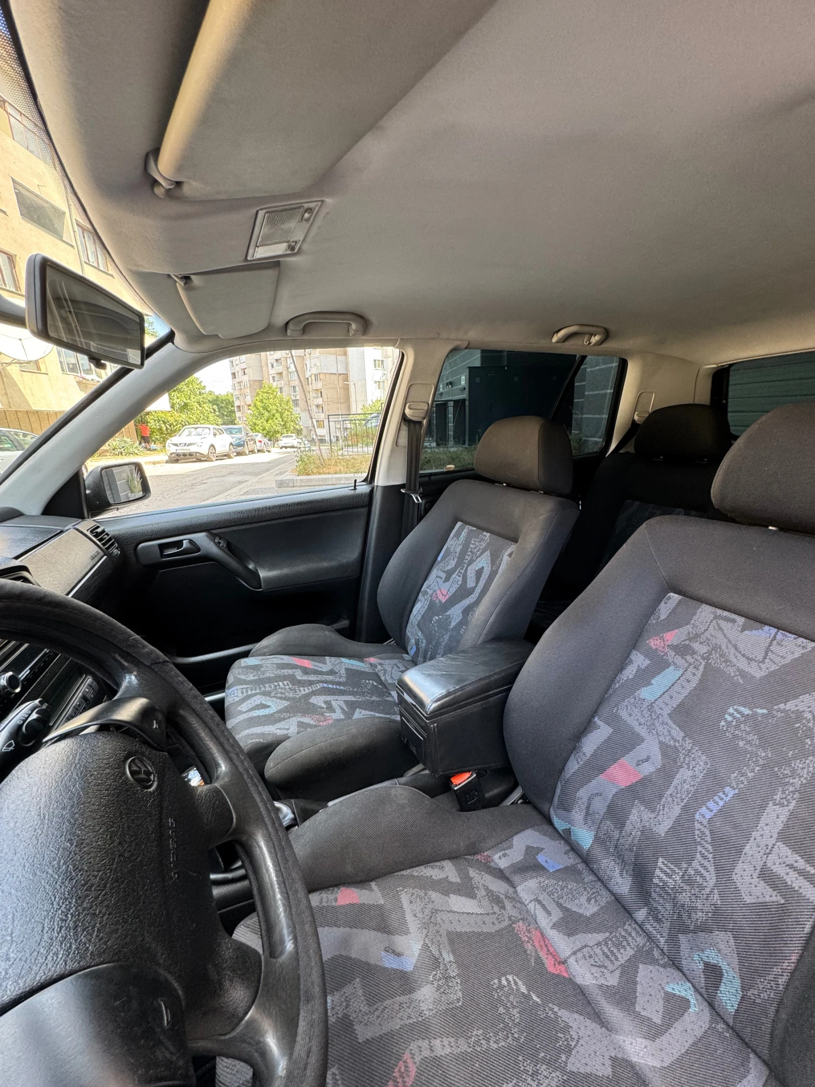 VW Golf 2.0 - изображение 10