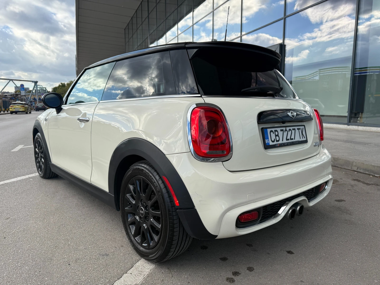 Mini Cooper s 192к.с. Панорама/Кожен салон/Подгрев - изображение 3