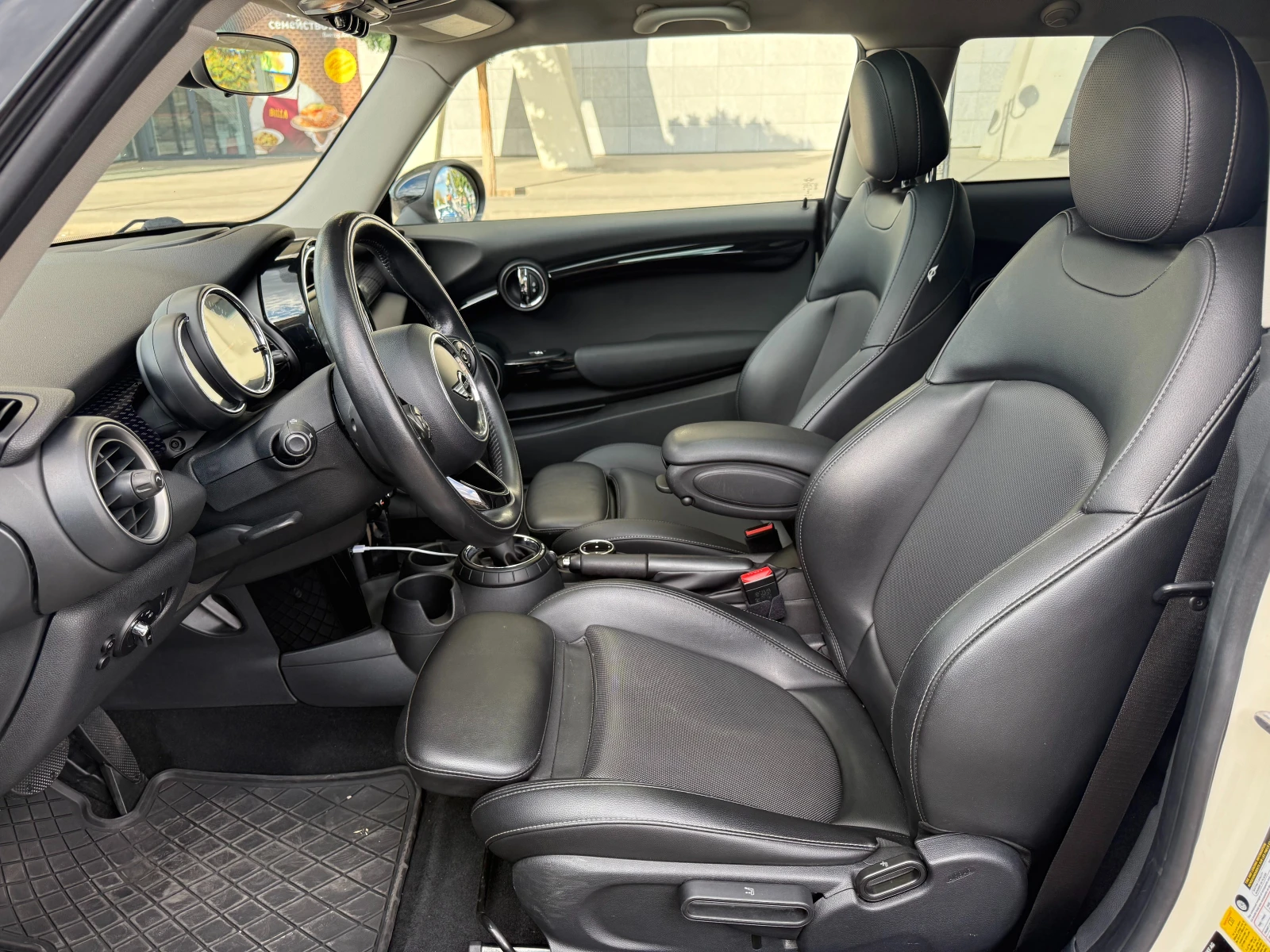 Mini Cooper s 192к.с. Панорама/Кожен салон/Подгрев - изображение 7
