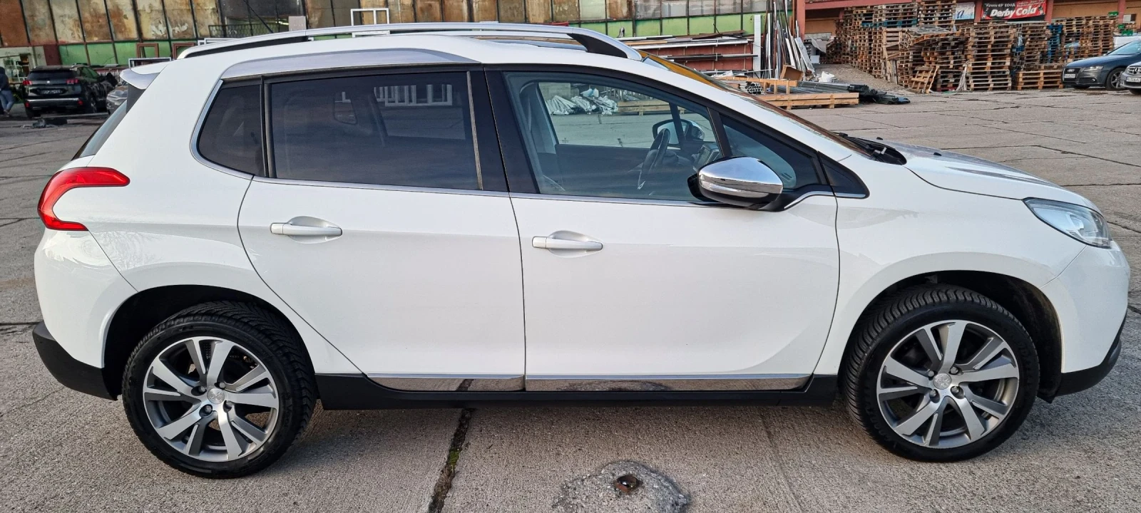 Peugeot 2008 1.6 e- hdi Feline Titane | Mobile.bg   16