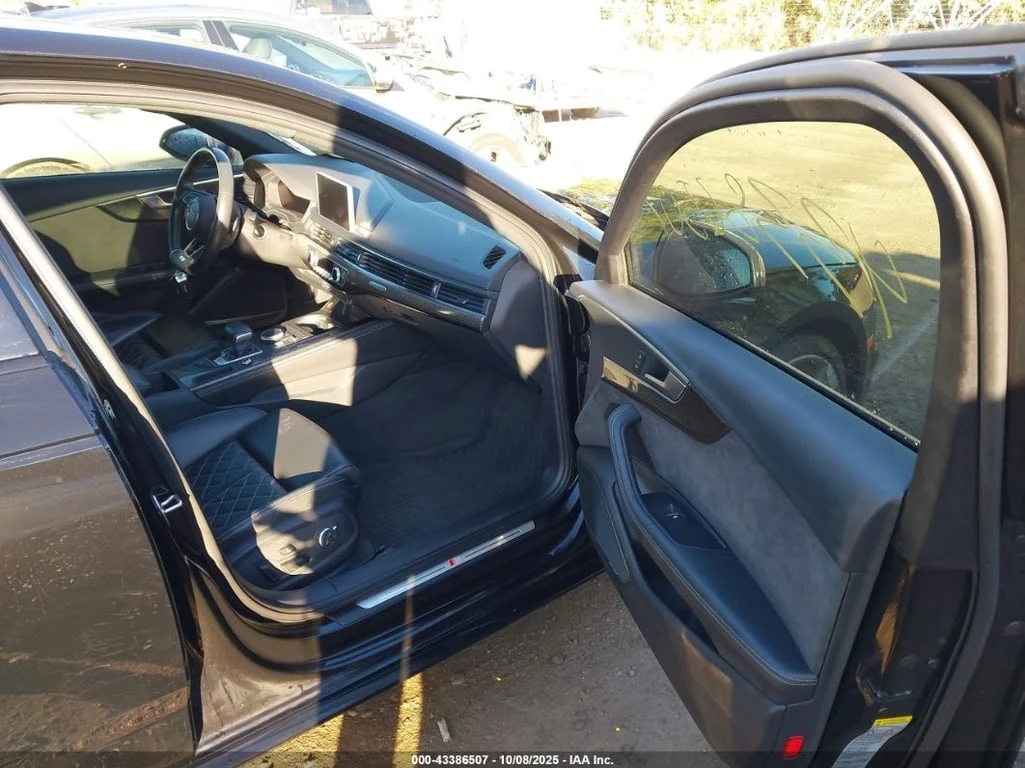 Audi S4 * 3.0T PREMIUM PLUS * CARFAX * БЕЗ ПЪРВОНАЧАЛНА ВН - изображение 4