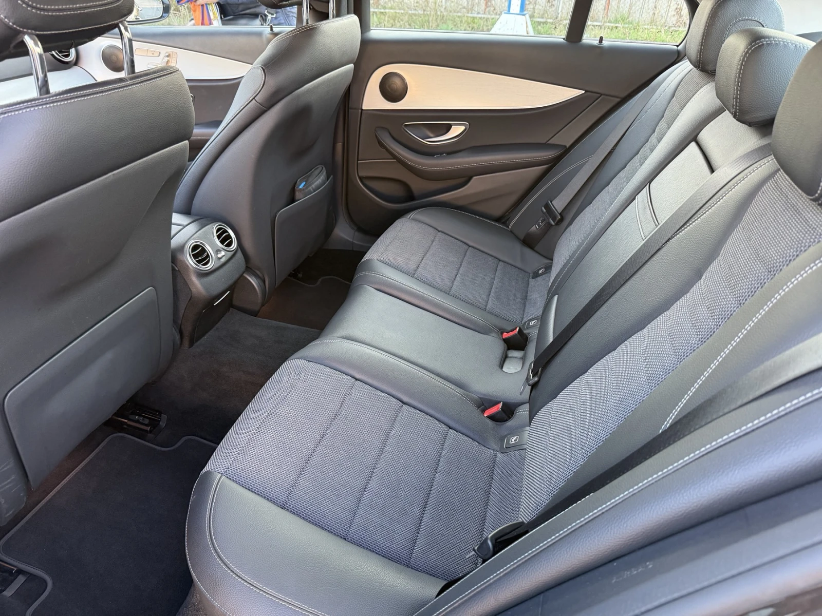 Mercedes-Benz E 220 AVANGARD ��� ���� 2 ������ �������� | Mobile.bg � ����������� 14