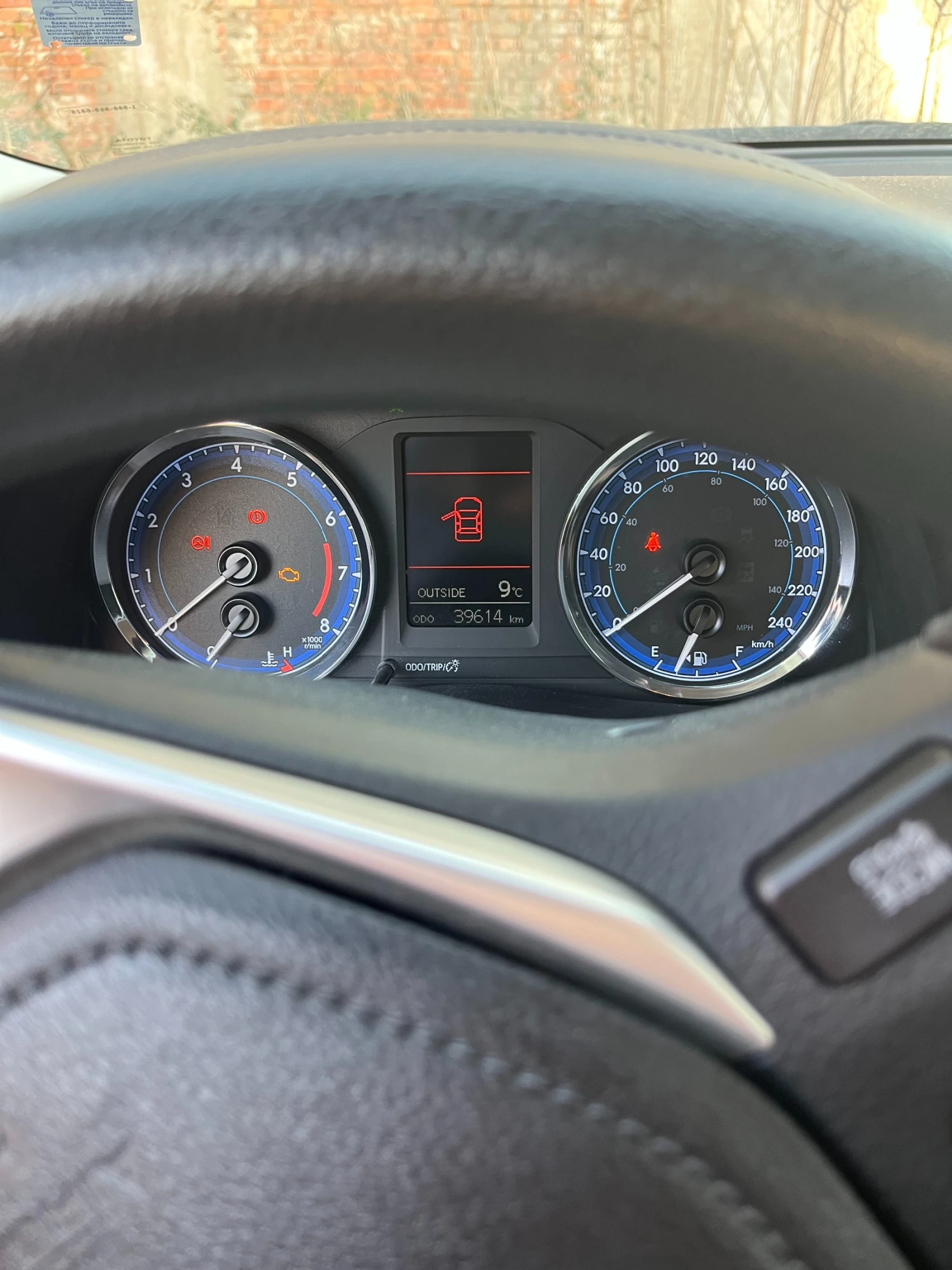 Toyota Corolla  - изображение 8