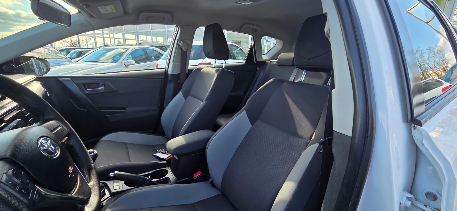 Toyota Auris 1.3 VVTI - 4 ��������� | Mobile.bg � ����������� 7