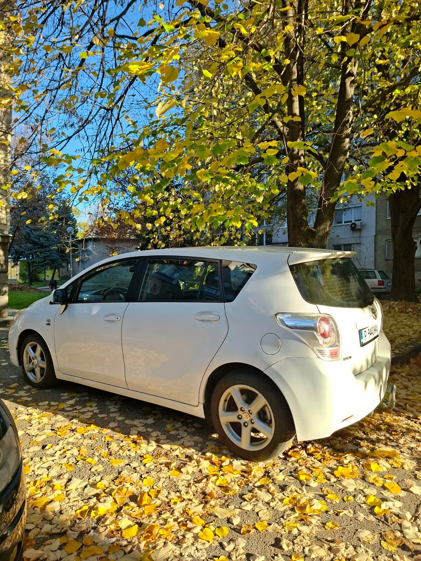 Toyota Verso 2.2, снимка 5 - Автомобили и джипове - 53825040
