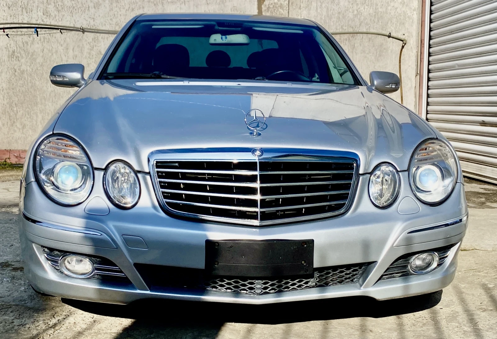 Mercedes-Benz E 320 EVO. FACELIFT. Напълно обслужен, подържан автомоби, снимка 2 - Автомобили и джипове - 53841808