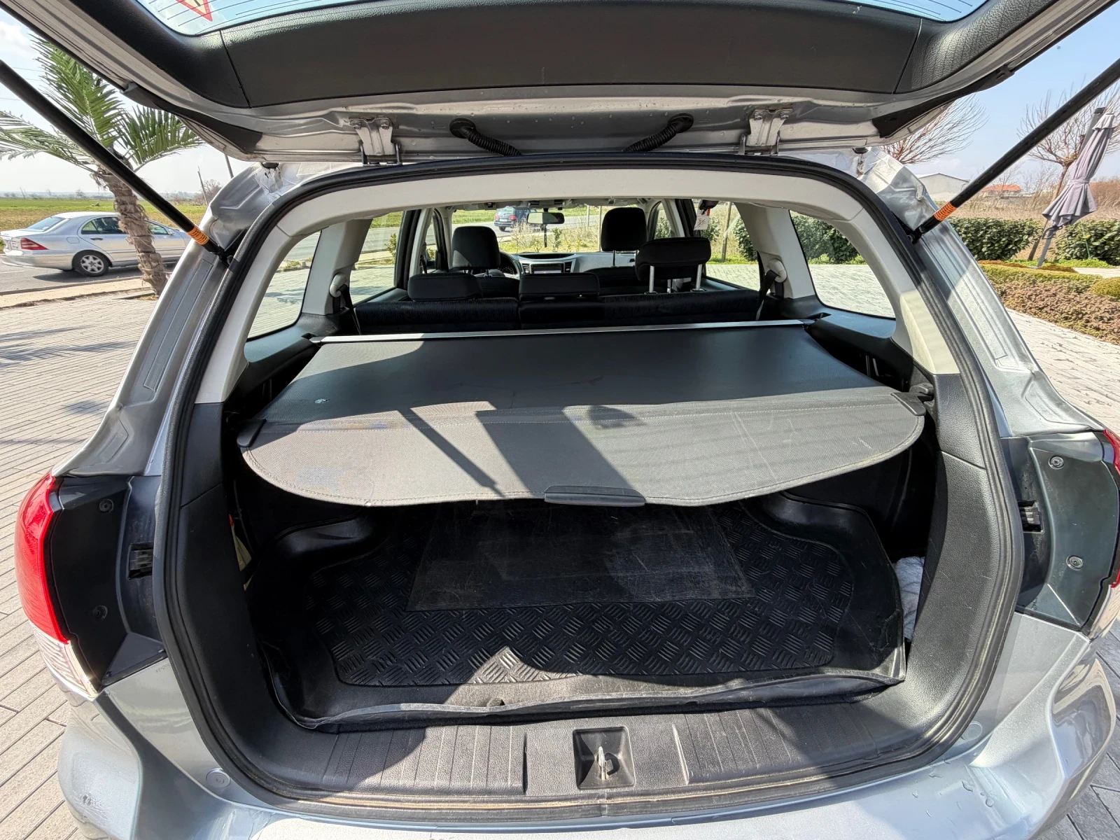 Subaru Legacy 2.0 AWD LPG, снимка 10 - Автомобили и джипове - 53866955