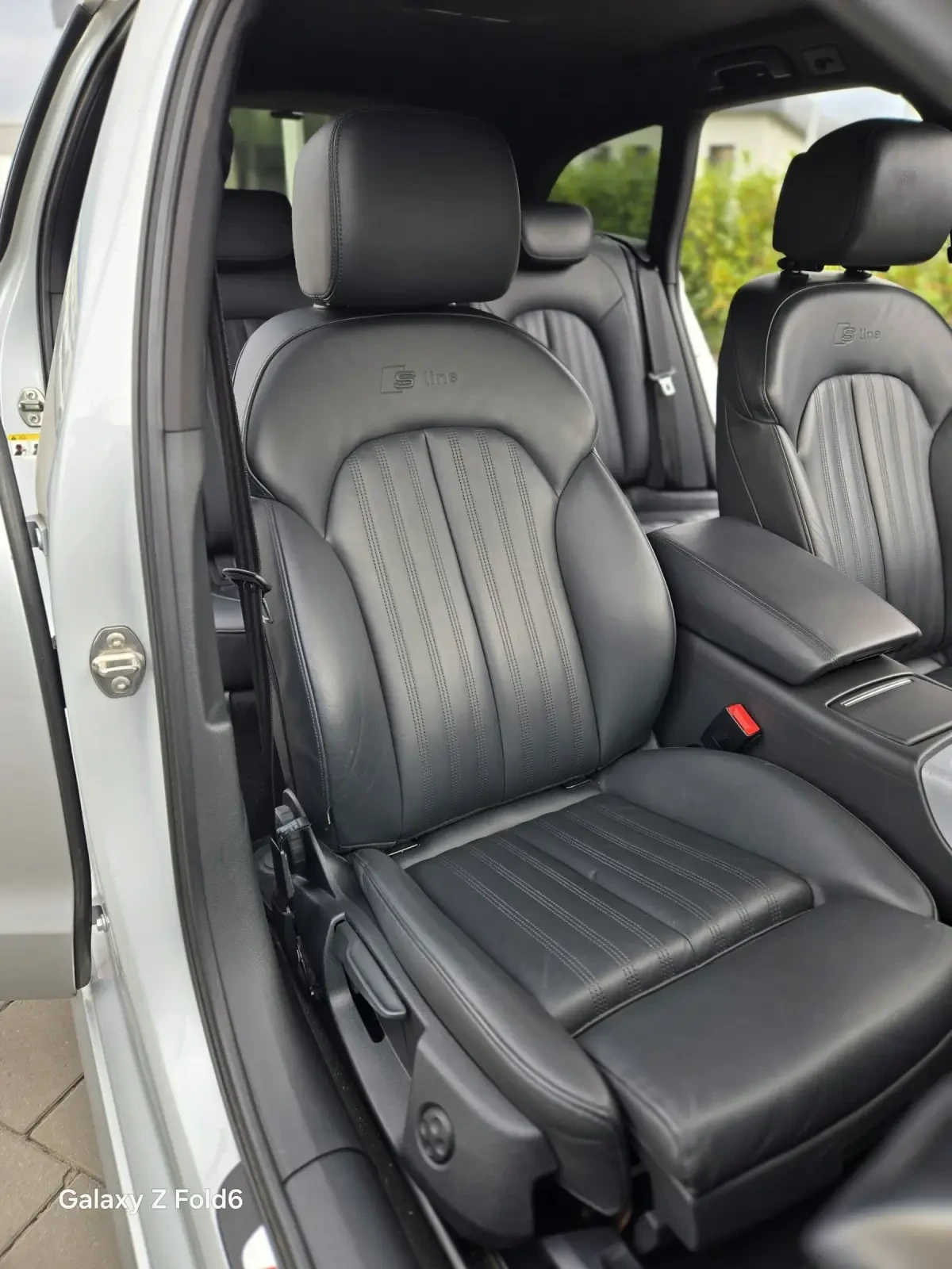 Audi A6 ОБСЛУЖЕНА!Full LED, 3xS-Line, BOSE, печка, история, снимка 10 - Автомобили и джипове - 53998751