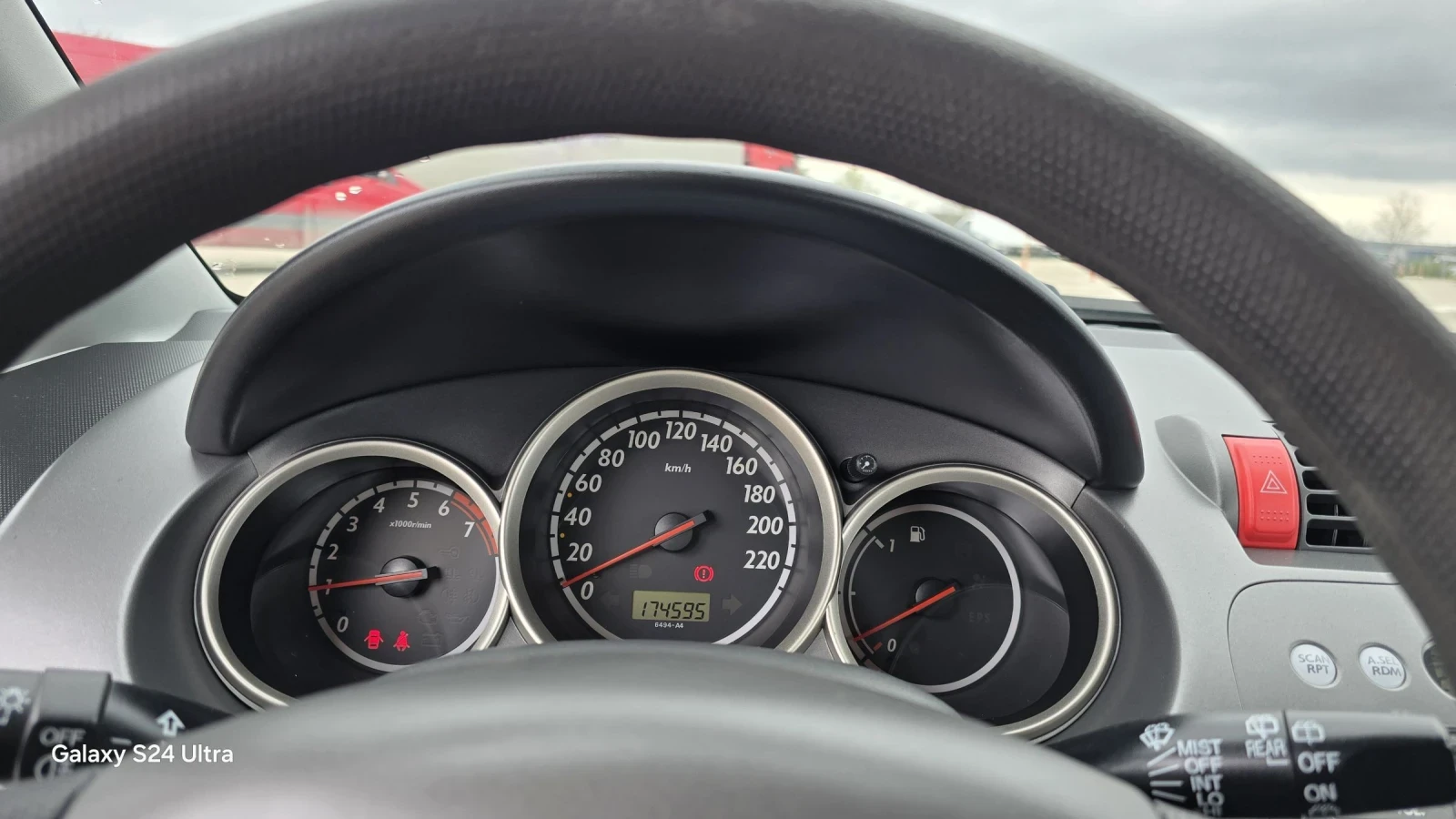 Honda Jazz 1.2 i, снимка 10 - Автомобили и джипове - 54092497