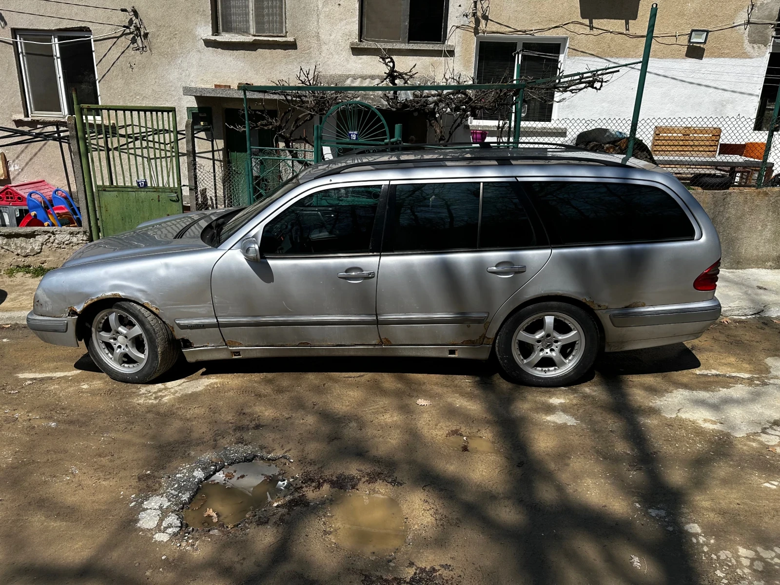 Mercedes-Benz E 220 | Mobile.bg � ����������� 3