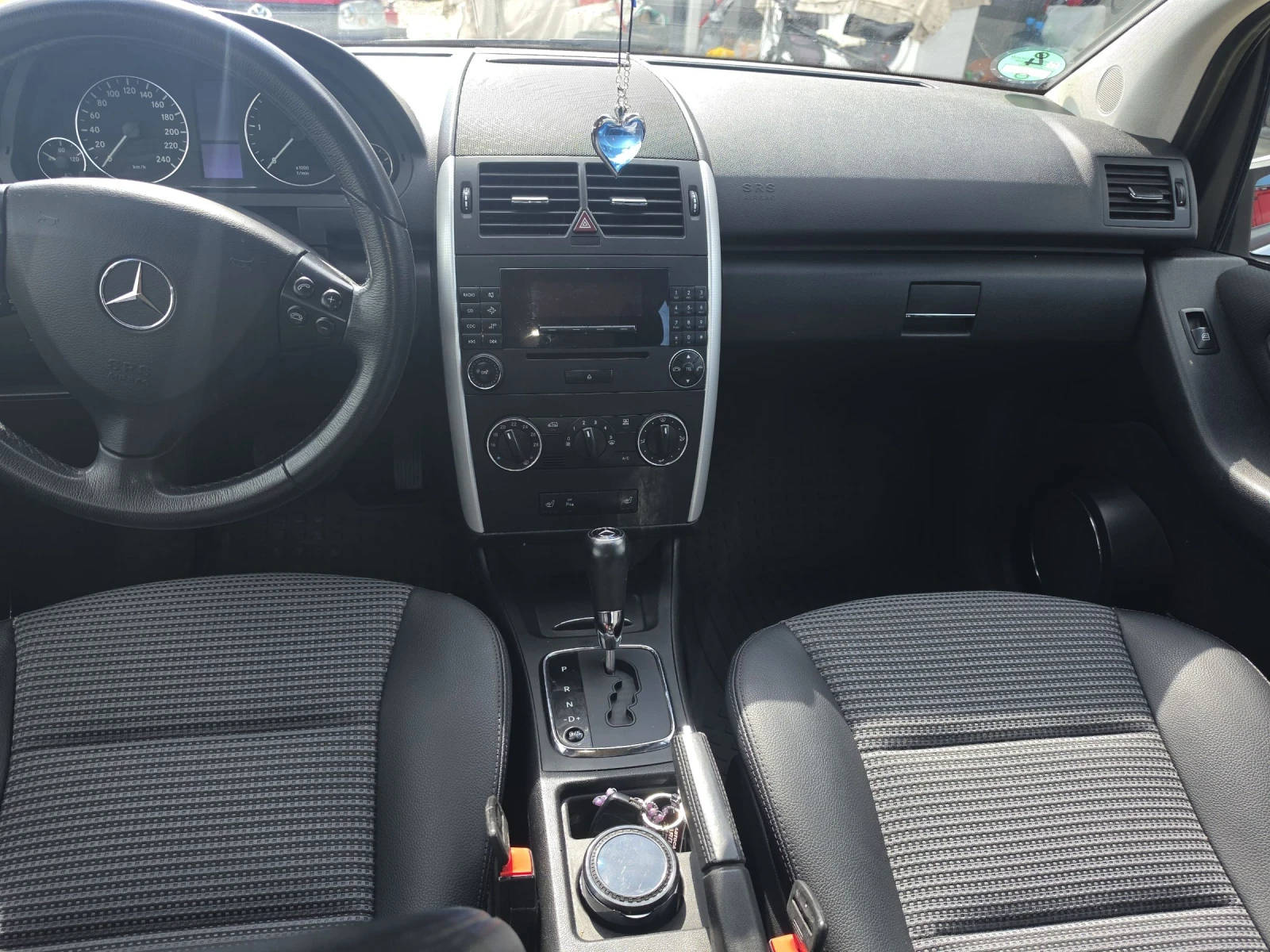 Mercedes-Benz A 180 2.0cdi automatik, снимка 9 - Автомобили и джипове - 54661688