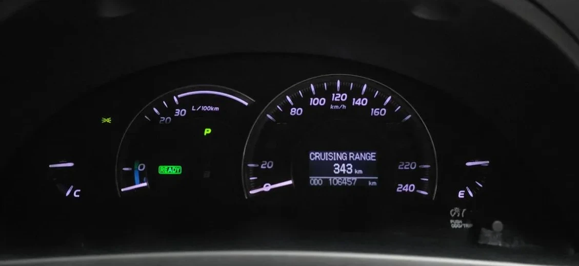 Toyota Camry 2.4 Хибрид, снимка 5 - Автомобили и джипове - 54996415
