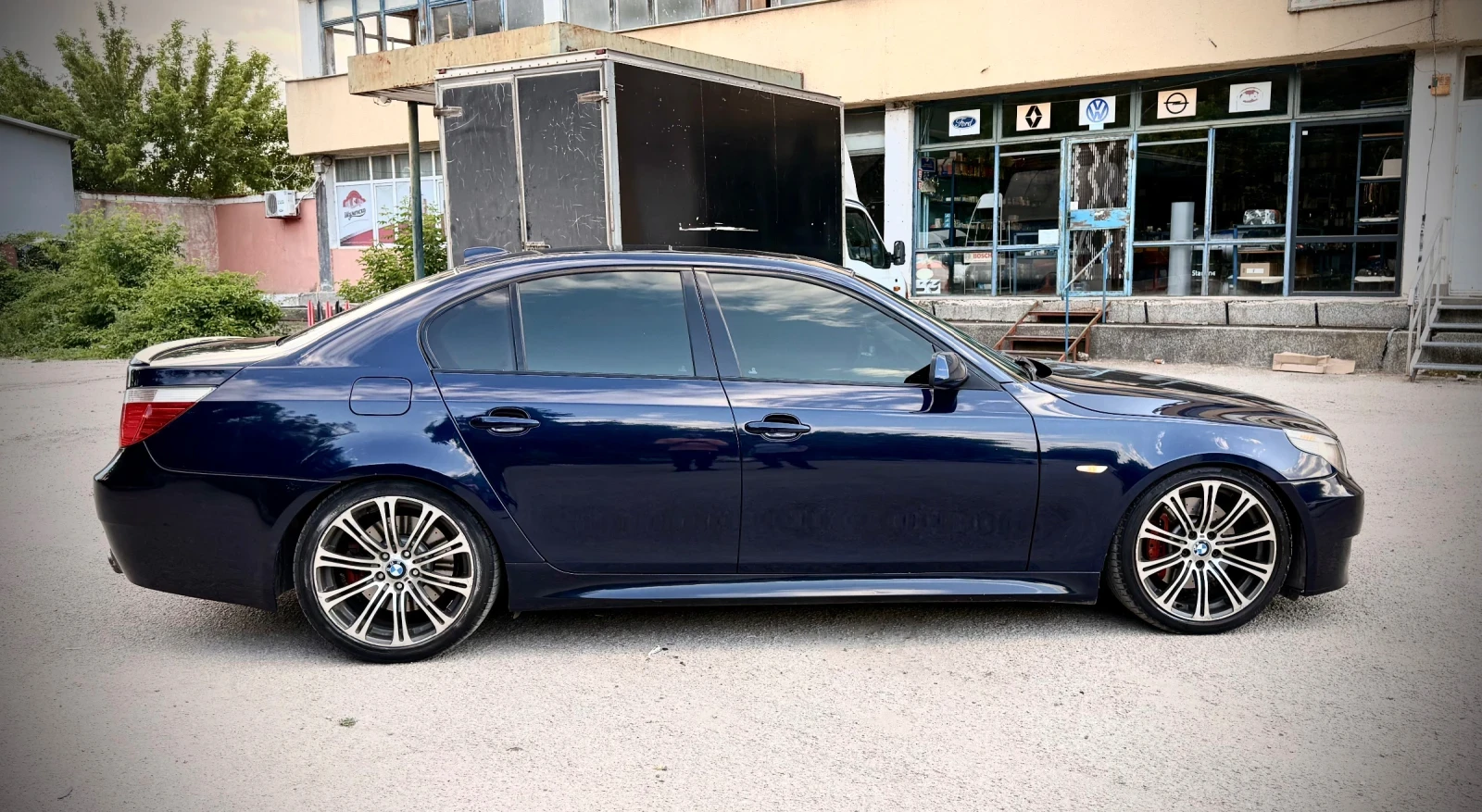 BMW 545, снимка 4 - Автомобили и джипове - 55178947