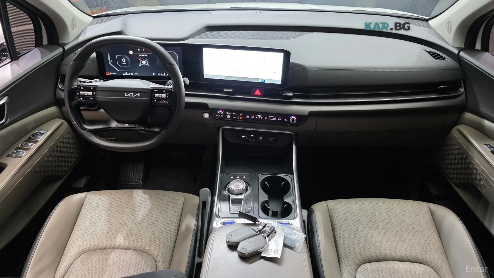 Kia Carnival Prestige* ПОДГРЕВ* ОБДУХВАНЕ* ДИСТРОНИК* КАМЕРА* , снимка 5 - Автомобили и джипове - 55393657