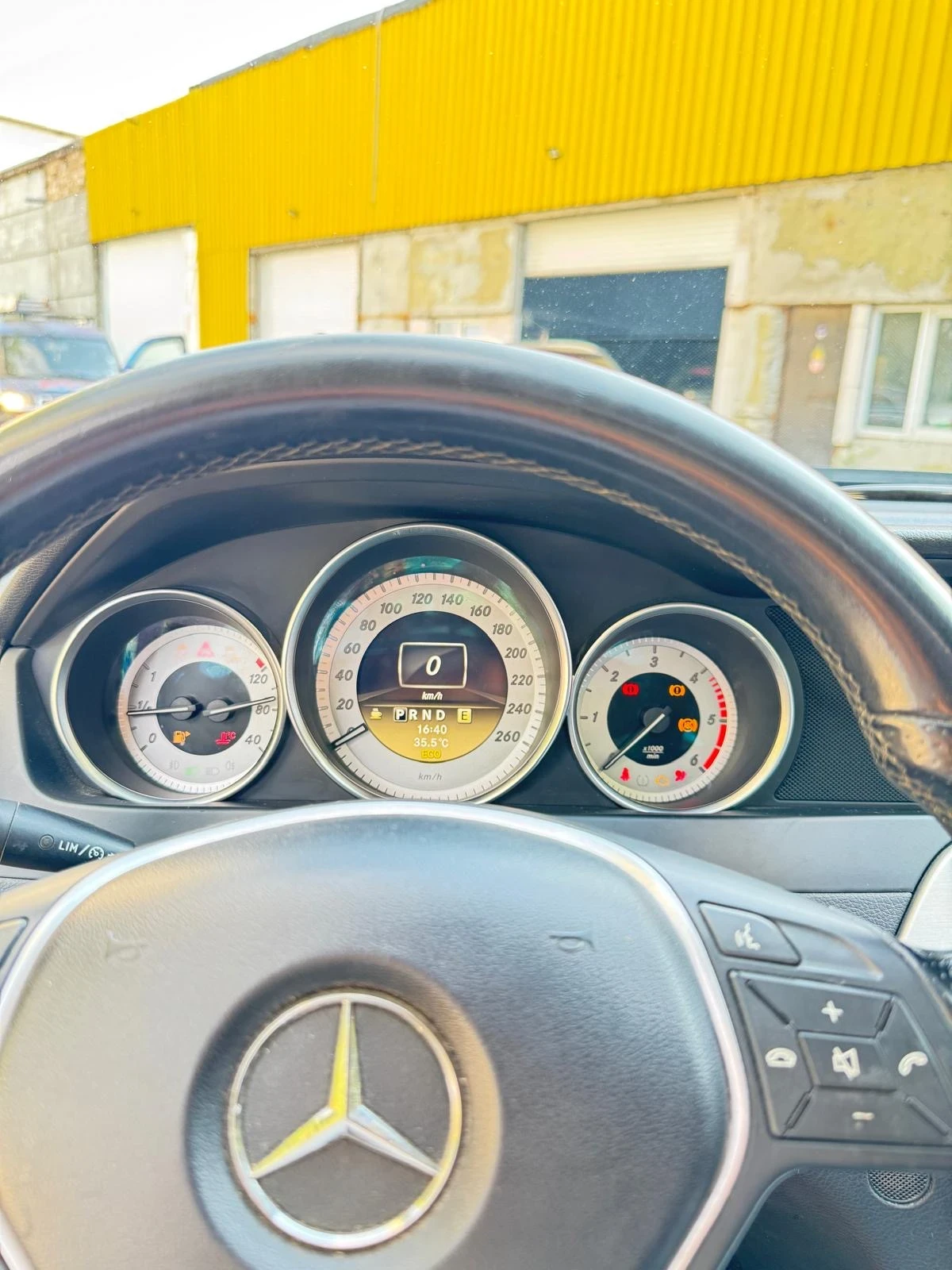 Mercedes-Benz C 220 AVANGARD/PECHKA, снимка 8 - Автомобили и джипове - 55533427