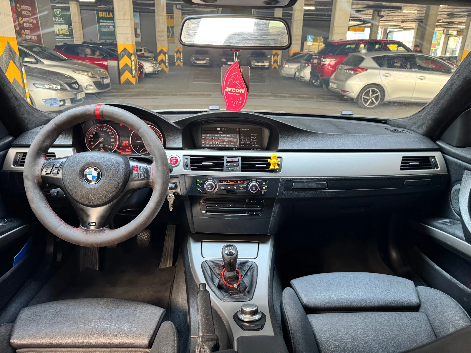 BMW 330 330d, снимка 10 - Автомобили и джипове - 55777449
