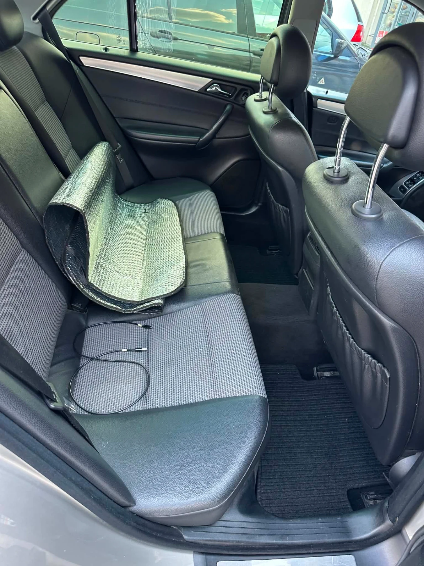 Mercedes-Benz C 220, снимка 5 - Автомобили и джипове - 55787330