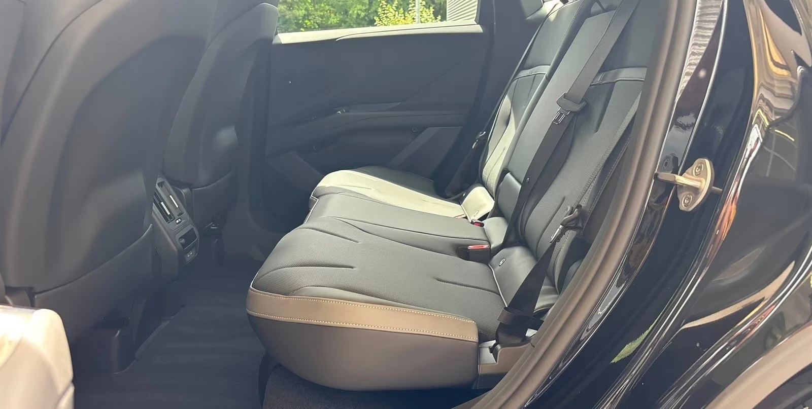 BMW iX3 50 XDRIVE HARMAN/KARDON HEAD-UP 360-CAMERA, снимка 10 - Автомобили и джипове - 55805389