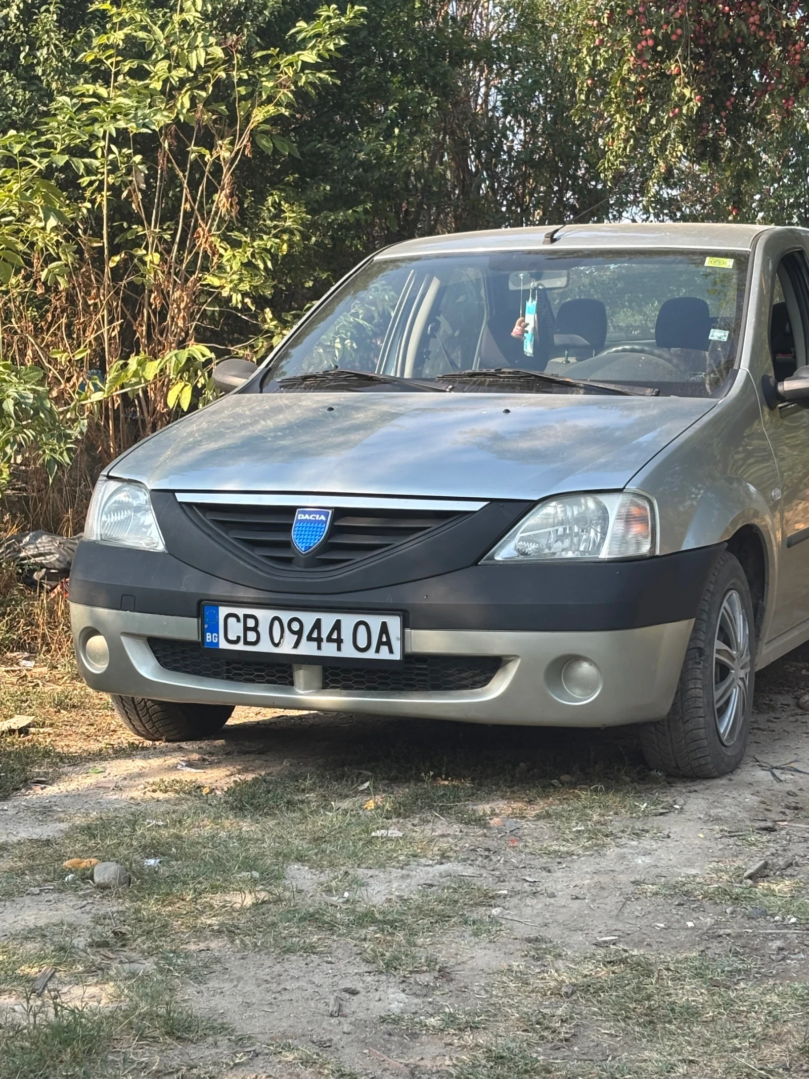 Dacia Logan, снимка 2 - Автомобили и джипове - 55971031