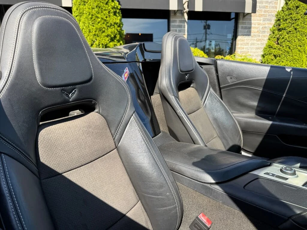 Chevrolet Corvette 3LT Convertible RWD, снимка 10 - Автомобили и джипове - 55971330