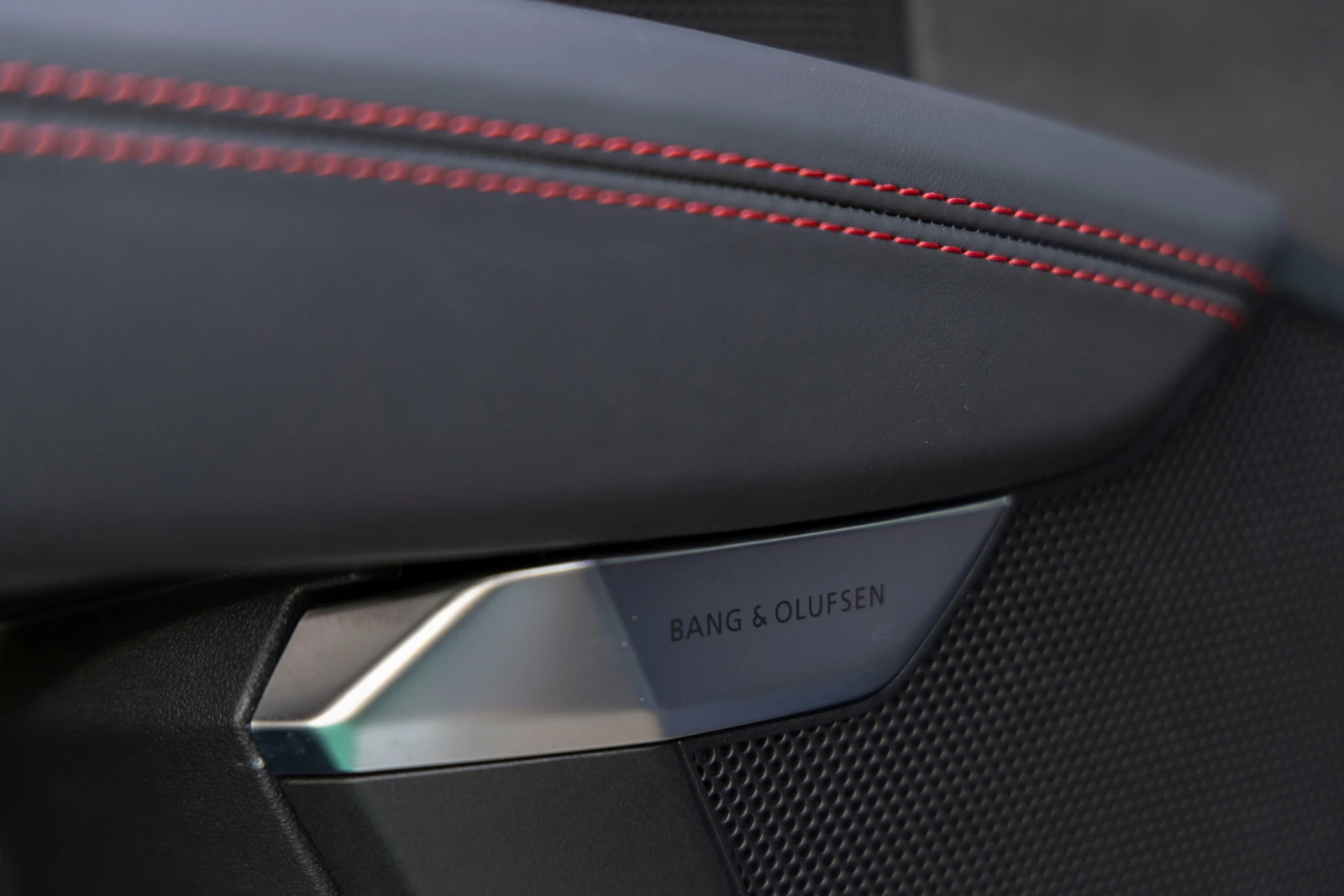 Audi E-Tron GT RS Налична, снимка 12 - Автомобили и джипове - 56129118