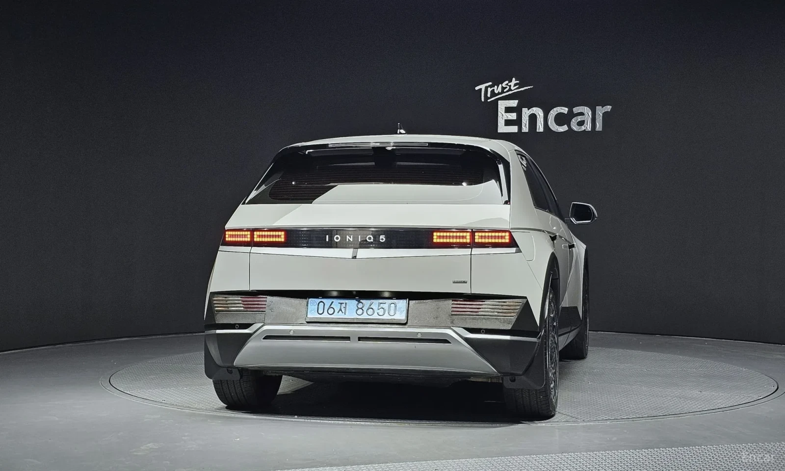 Hyundai Ioniq 5 LONG RANGE 4WD\АВАНСОВО ПЛАЩАНЕ, снимка 4 - Автомобили и джипове - 56181870