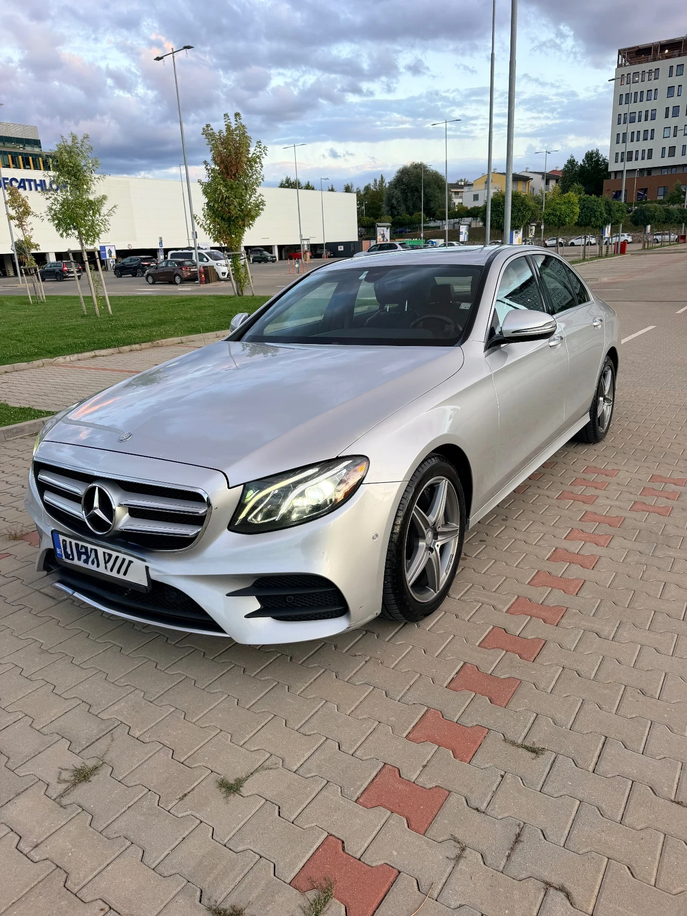 Mercedes-Benz E 300 W213, снимка 8 - Автомобили и джипове - 56223870