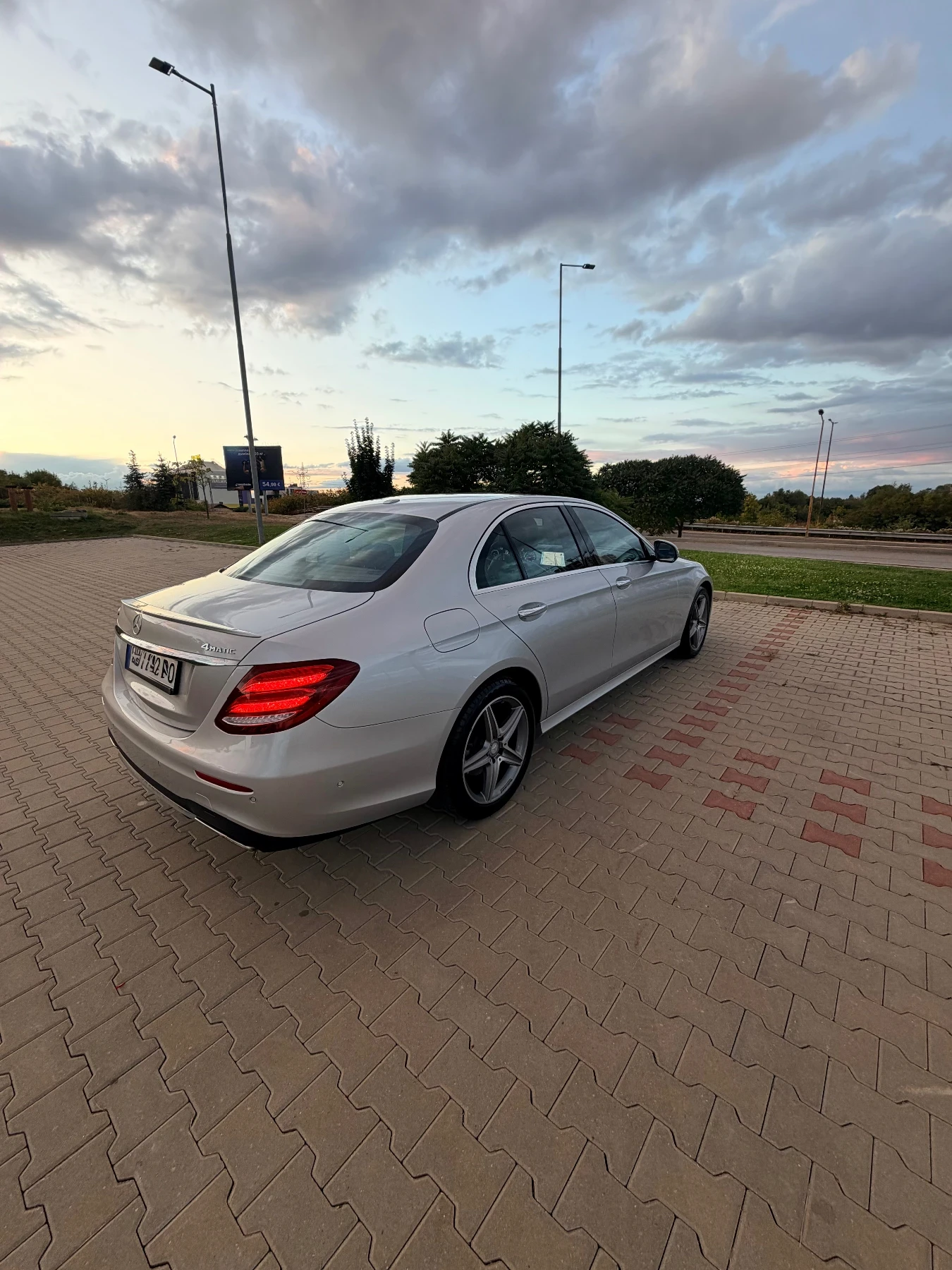 Mercedes-Benz E 300 W213, снимка 13 - Автомобили и джипове - 56223870