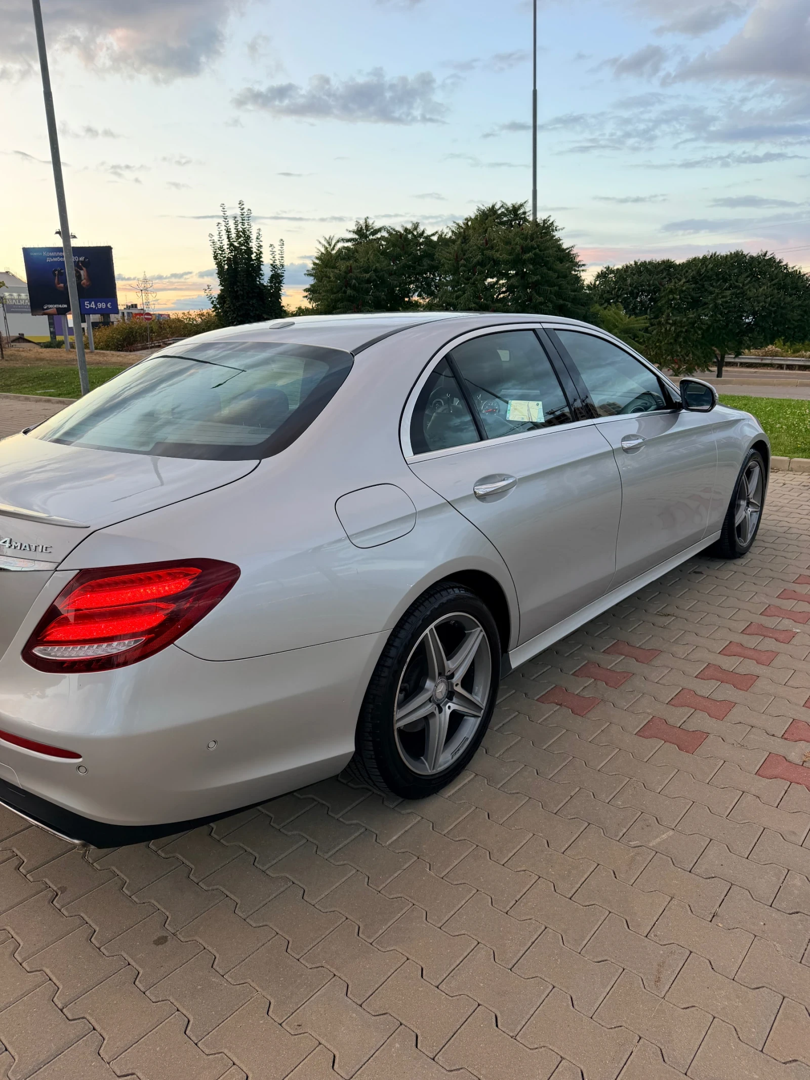 Mercedes-Benz E 300 W213, снимка 12 - Автомобили и джипове - 56223870