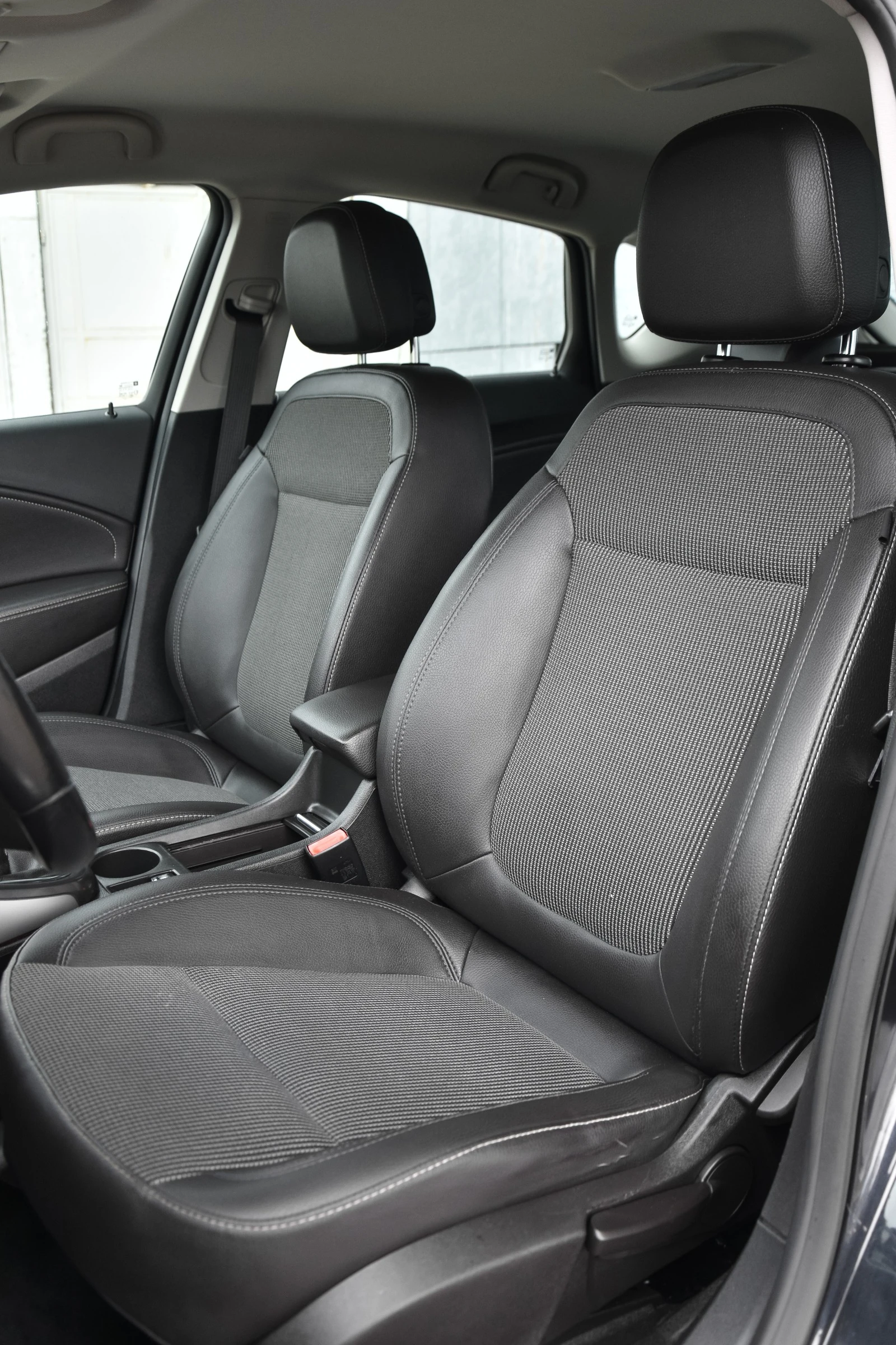 Opel Astra 1.7 CDTI, снимка 7 - Автомобили и джипове - 56539981