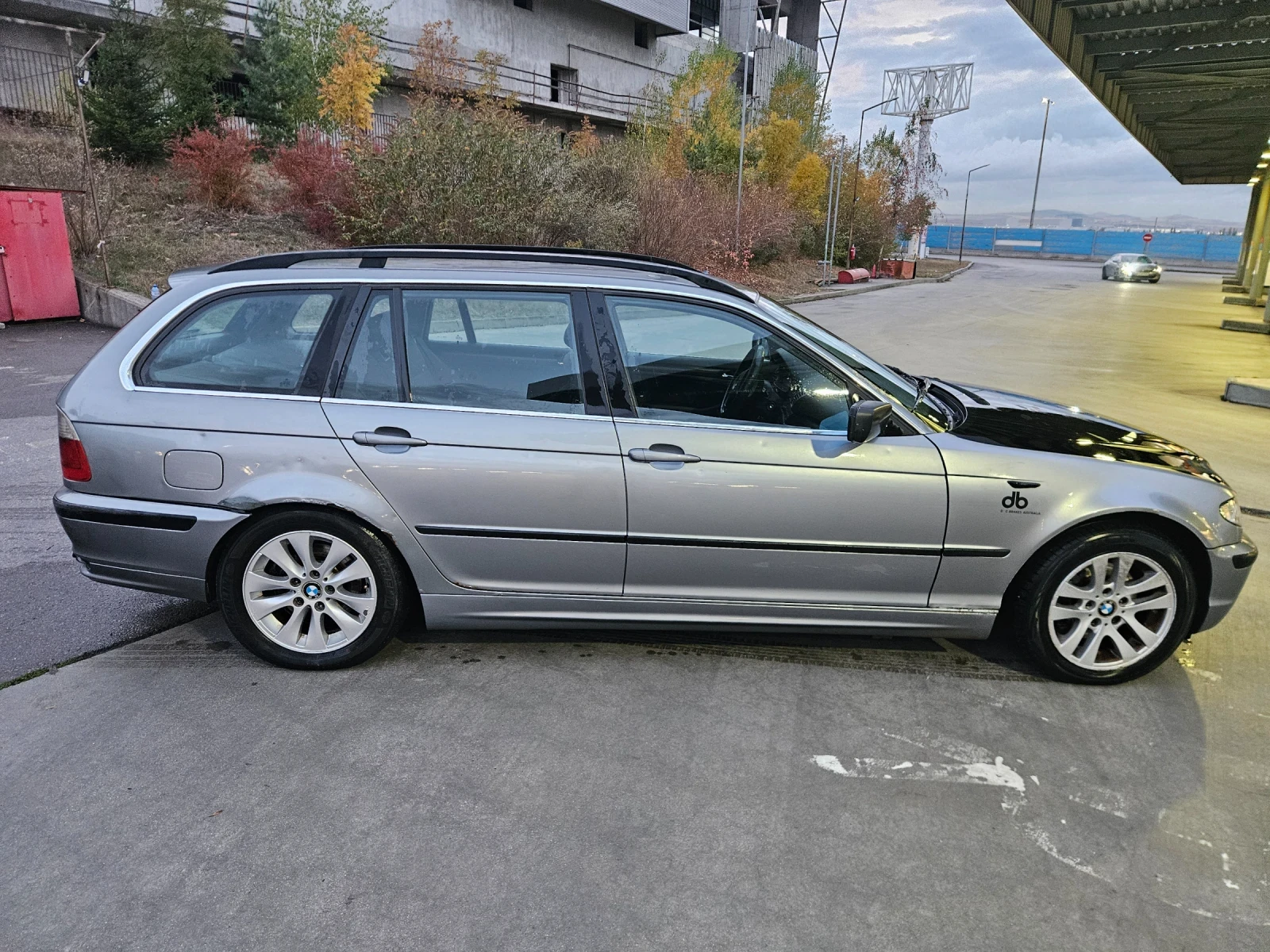 BMW 320 2.0d, снимка 7 - Автомобили и джипове - 56615419