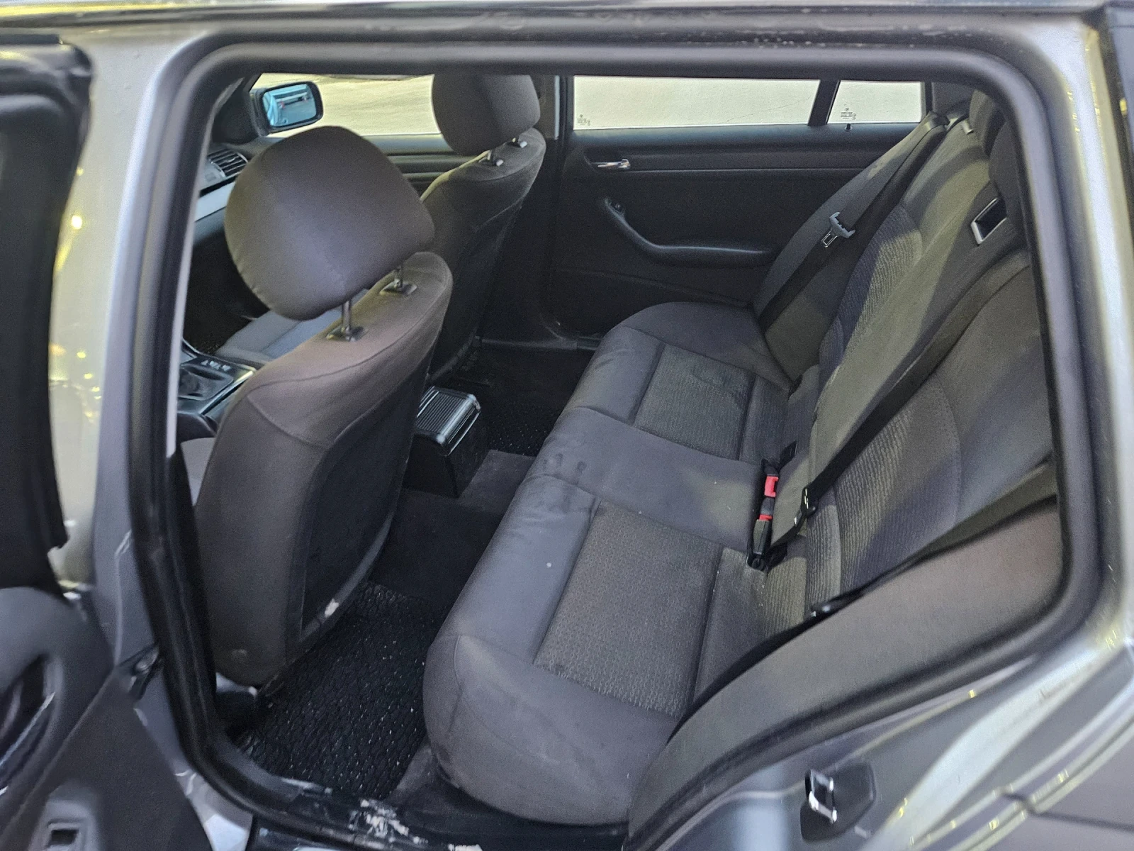 BMW 320 2.0d, снимка 9 - Автомобили и джипове - 56615419