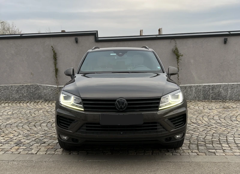 VW Touareg V8 TDI Exclusive N1, снимка 2 - Автомобили и джипове - 47453524