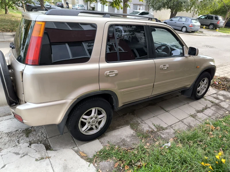 Honda Cr-v Джип, снимка 2 - Автомобили и джипове - 48040780