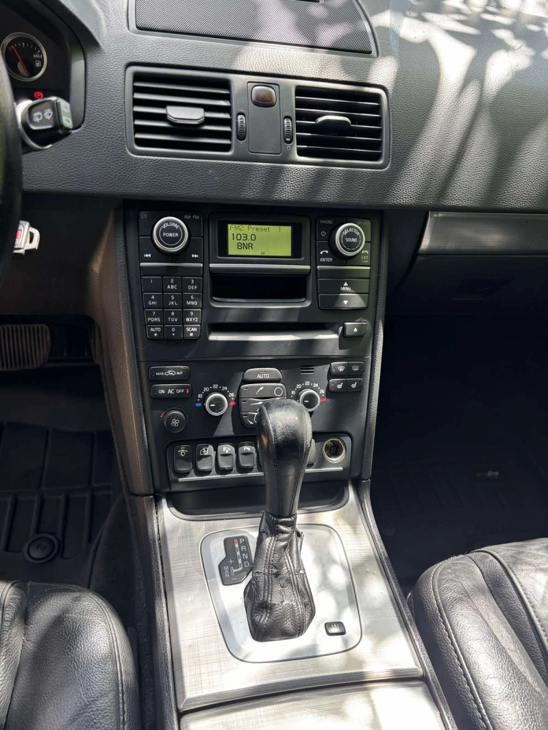 Volvo Xc90 Фейс лифт , снимка 10 - Автомобили и джипове - 52071707