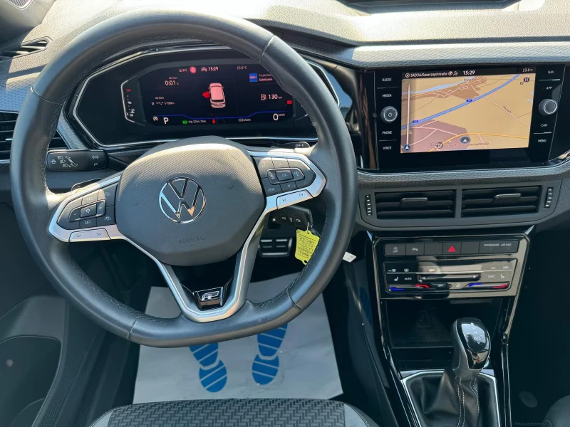 VW T-Cross R-LINE/150HP/DSG/CAM/NAVI/LED/DIGI/CPLAY/352g, снимка 10 - Автомобили и джипове - 51770111