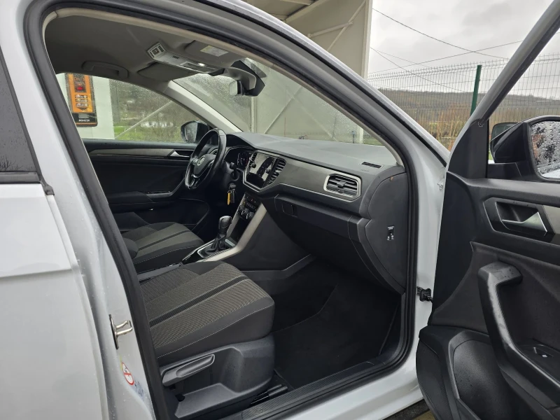 VW T-Roc 2.0TDI 150к.с STYLE DSG DIGITAL , снимка 13 - Автомобили и джипове - 52671745