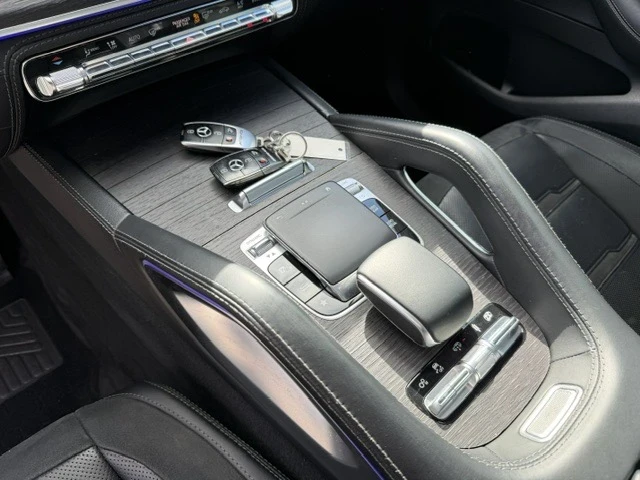 Mercedes-Benz GLE 53 4MATIC Burmester* 360* 2 ключа, снимка 12 - Автомобили и джипове - 54555689