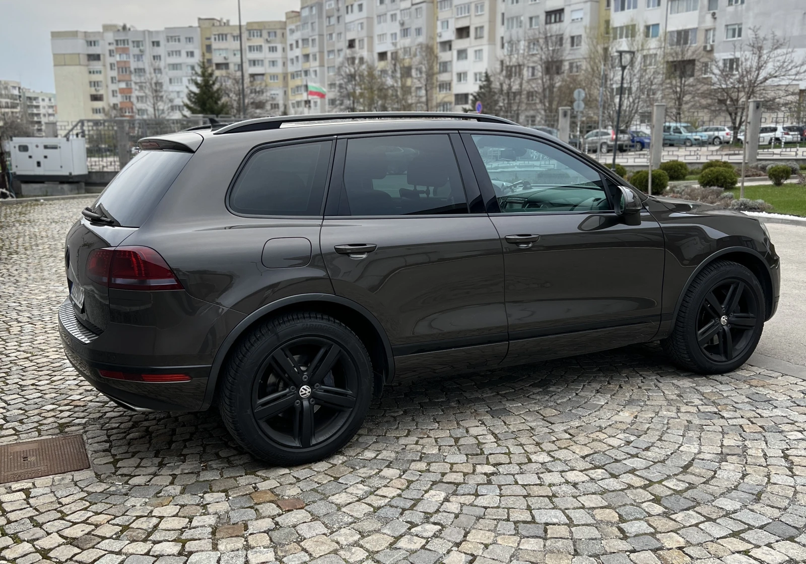 VW Touareg V8 TDI Exclusive N1 - изображение 8