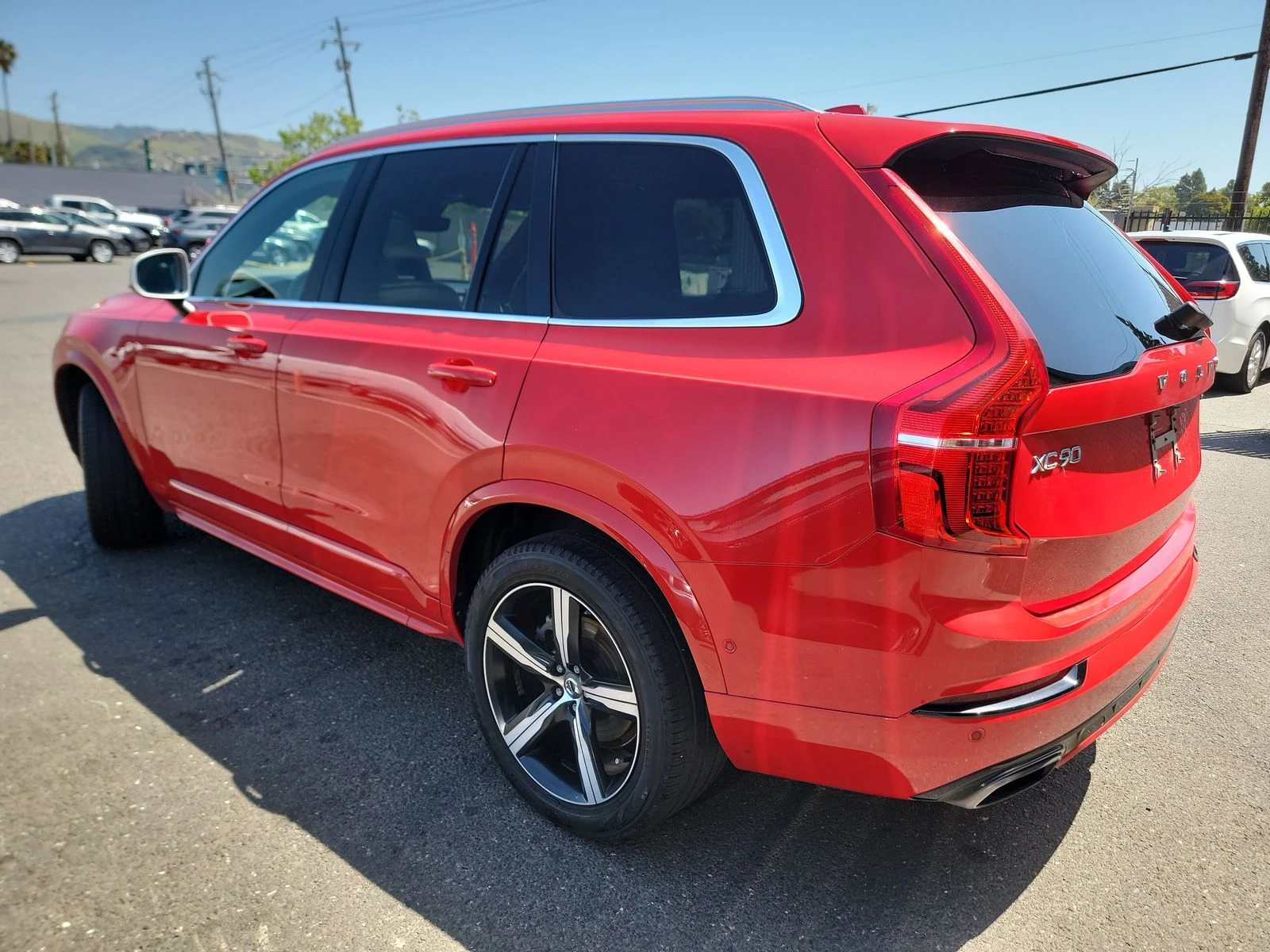 Volvo Xc90 T5 R-Design/ПОДГРЕВ/ОБДУХВАНЕ/КАМЕРА/ПАНОРАМА - изображение 4