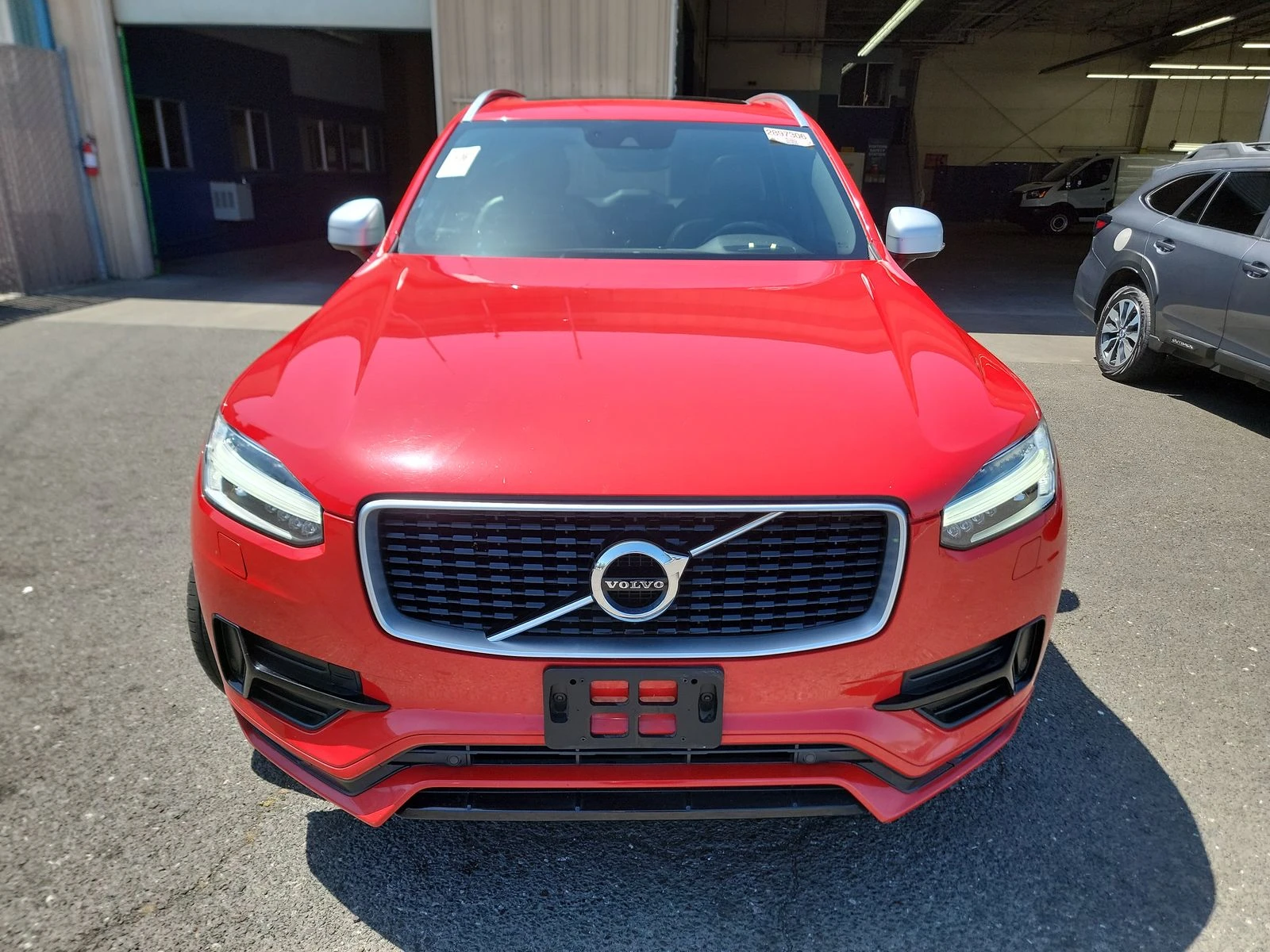 Volvo Xc90 T5 R-Design/ПОДГРЕВ/ОБДУХВАНЕ/КАМЕРА/ПАНОРАМА - изображение 2